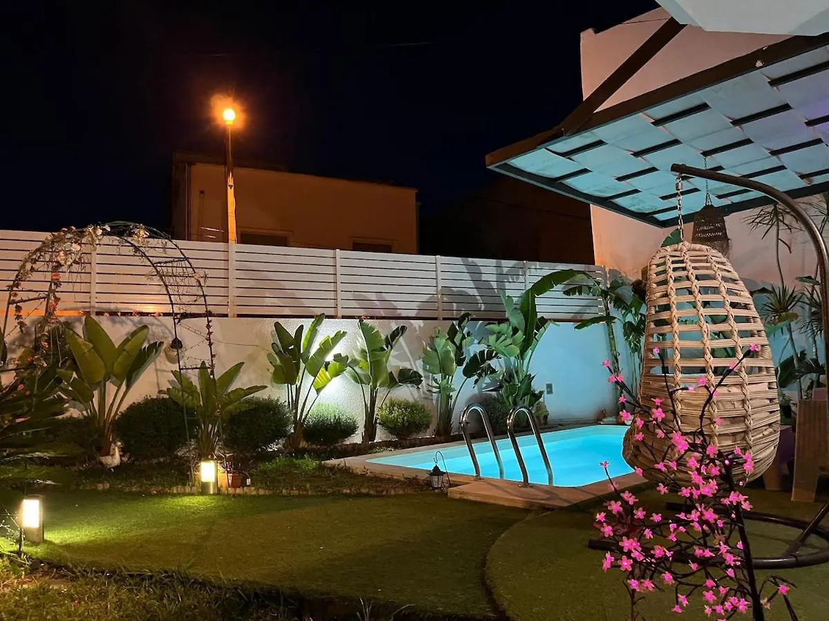 Villa Charmante Piscine Privee Et Haut Standing Gammarth 0*,